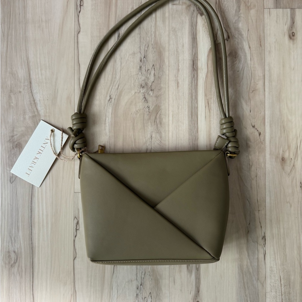 Antik Kraft Olive Shoulder Bag